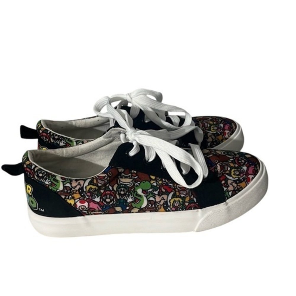 GroundUp Super Mario Brothers Boys Girls Unisex Canvas Sneakers Size 4